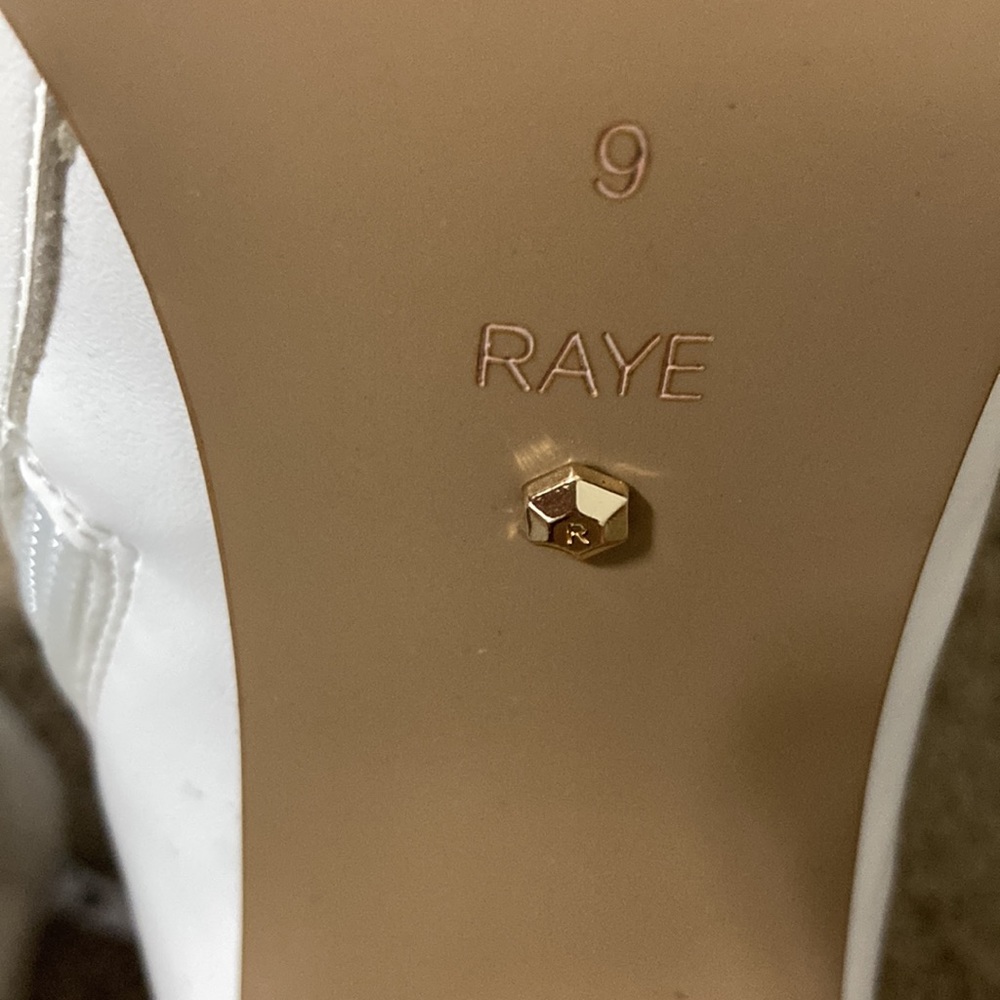Raye Lusty Boot - Picture 7 of 10